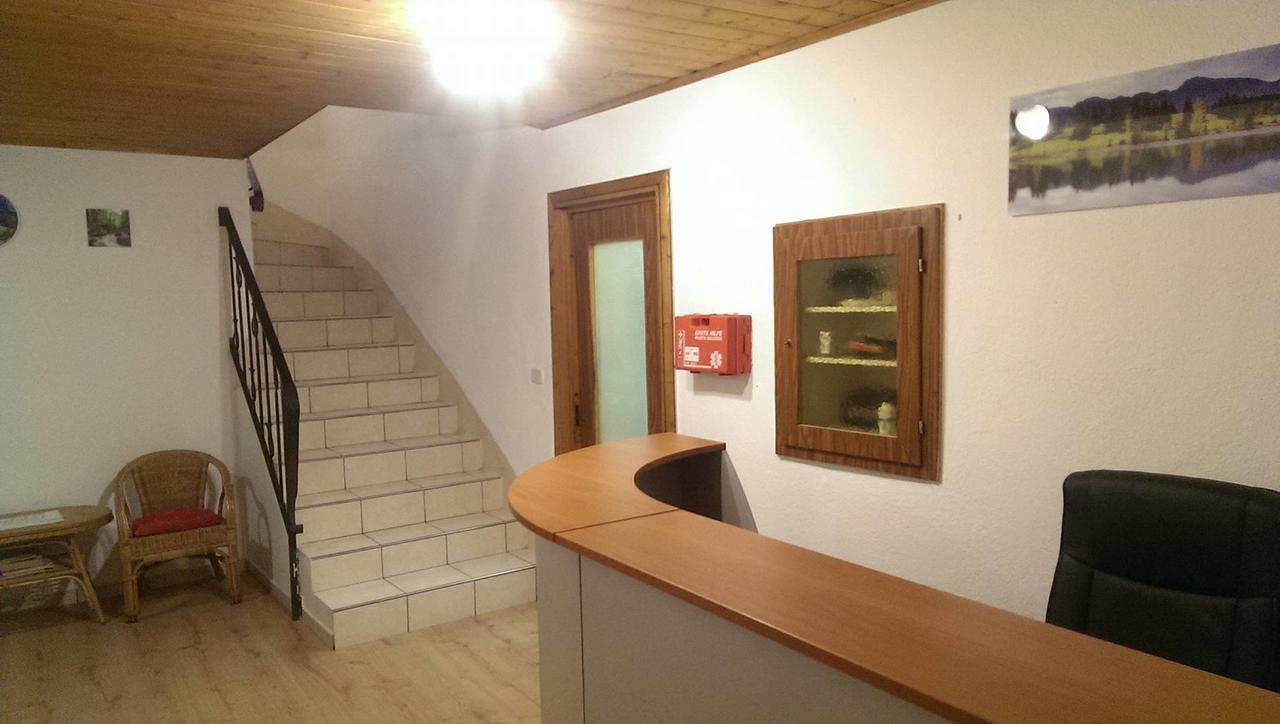Hôtel Gasthof Mondschein à Merano Extérieur photo