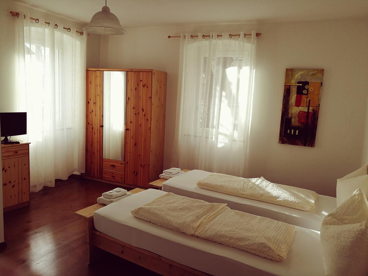 Hôtel Gasthof Mondschein à Merano Extérieur photo